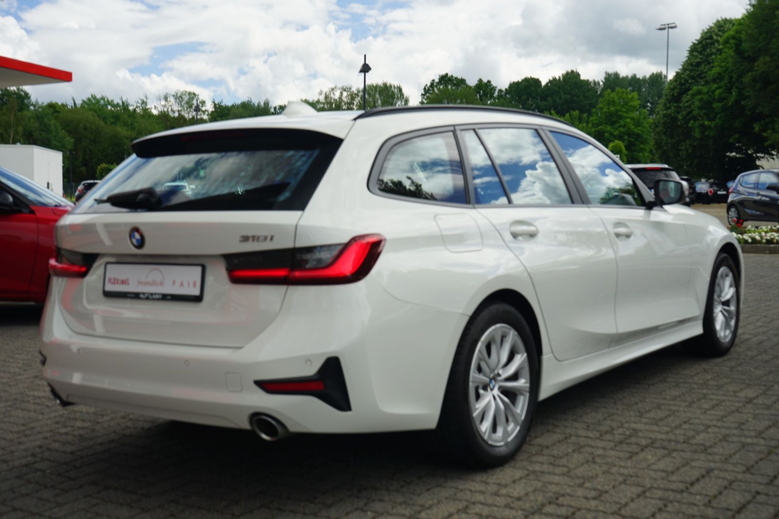 BMW 318i Advantage Aut. LED Navi Totwinkel Keyless foto 5