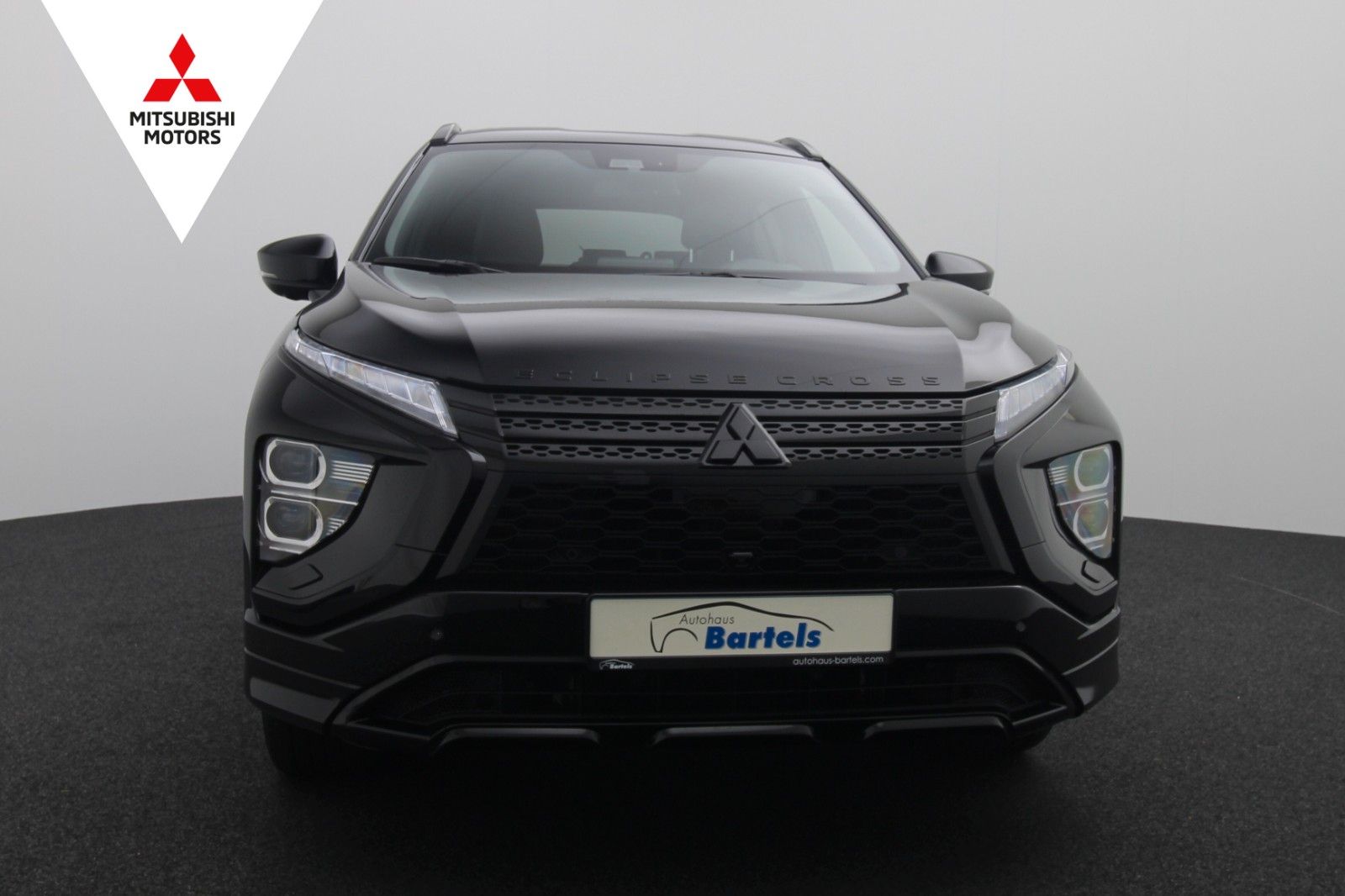 Fahrzeugabbildung Mitsubishi Eclipse Cross 2.4 Plus Select Black Hybrid 4WD