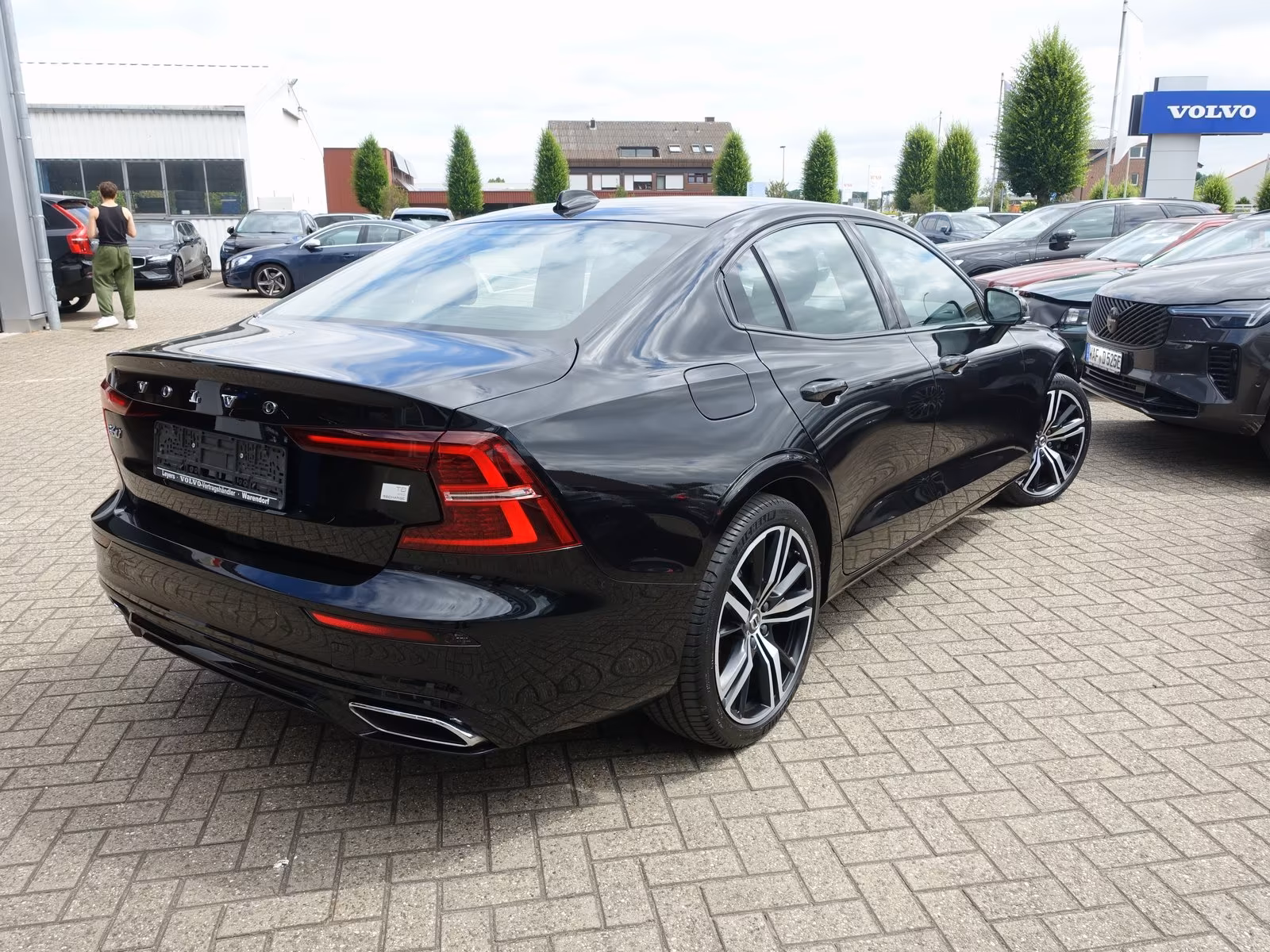 Volvo S60 Recharge R-Design T8 AWD AHK/KAMERA/PILOT