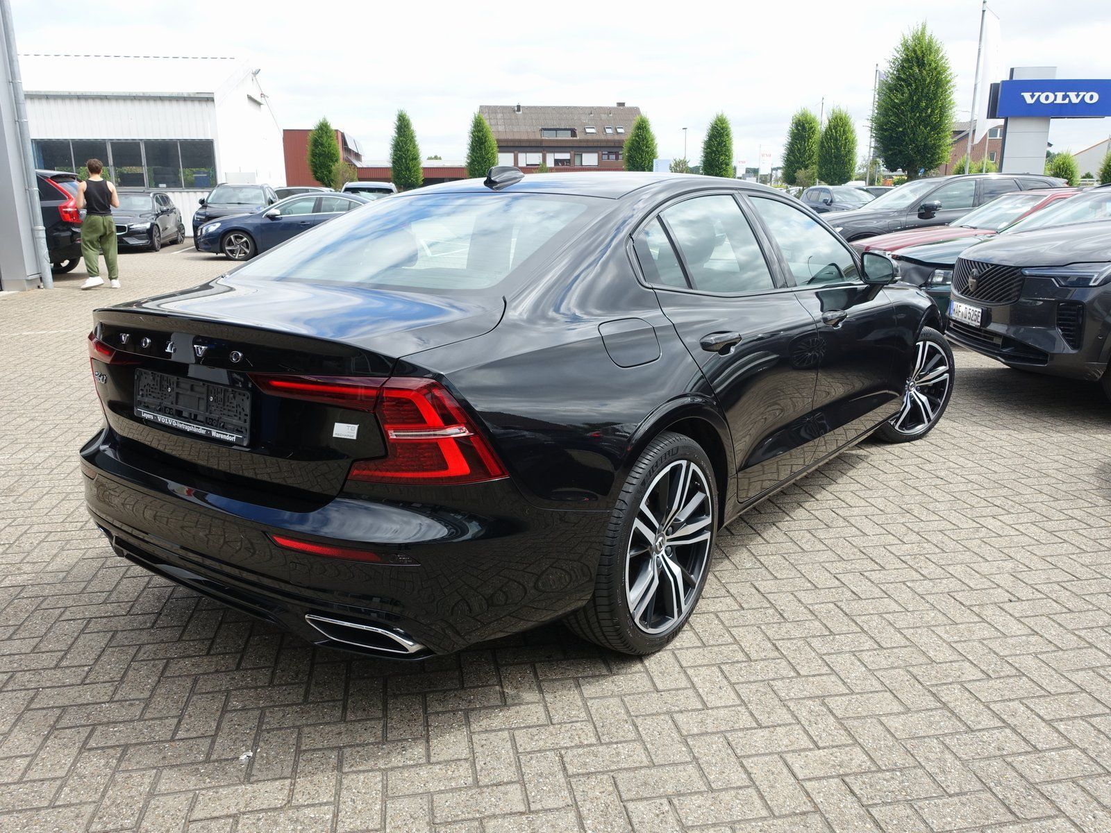 Volvo S60 Recharge R-Design T8 AWD AHK/KAMERA/PILOT imagem 2