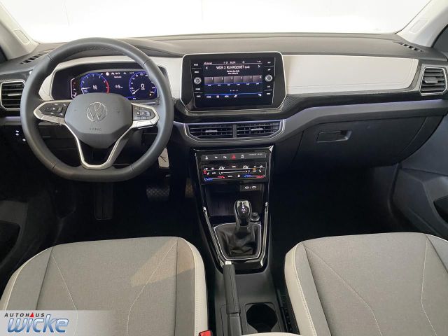 T-Cross 1.0 TSI DSG Style NAVI KLIMA REAR VIEW