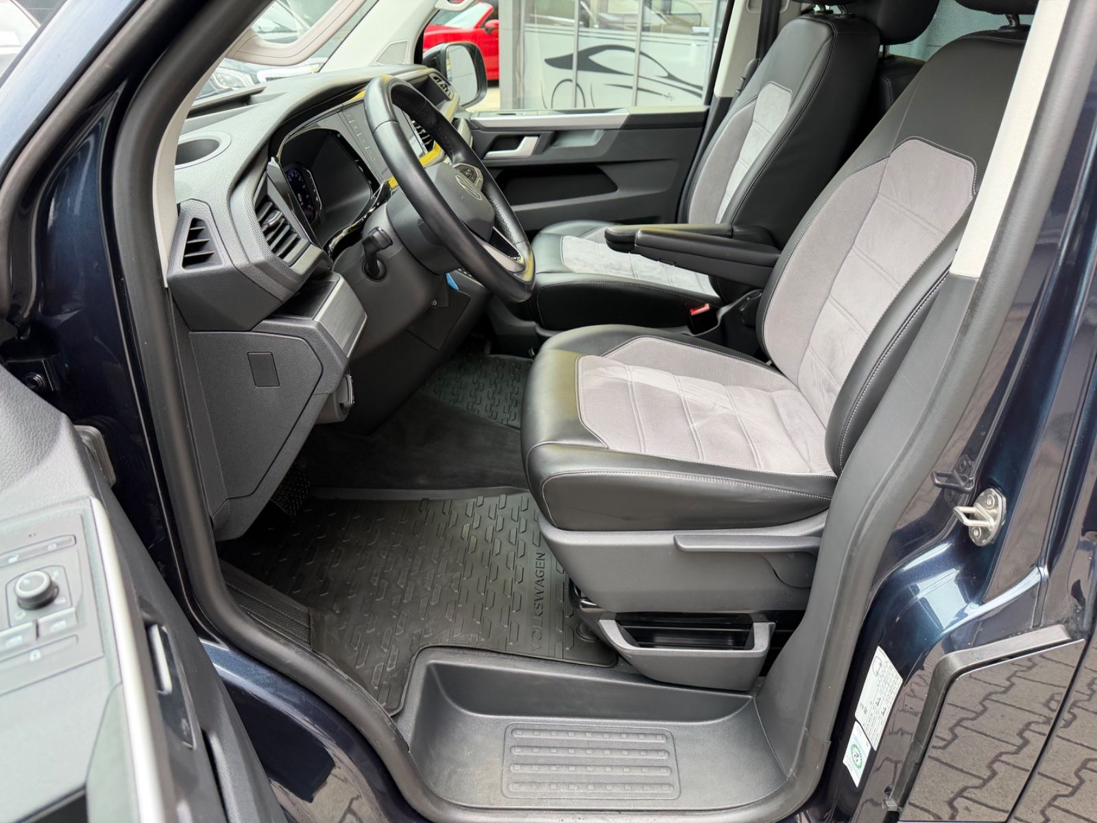 Volkswagen T6 Multivan COMFORTLINE 7 SITZER 8xBRFT KAMERA foto 11