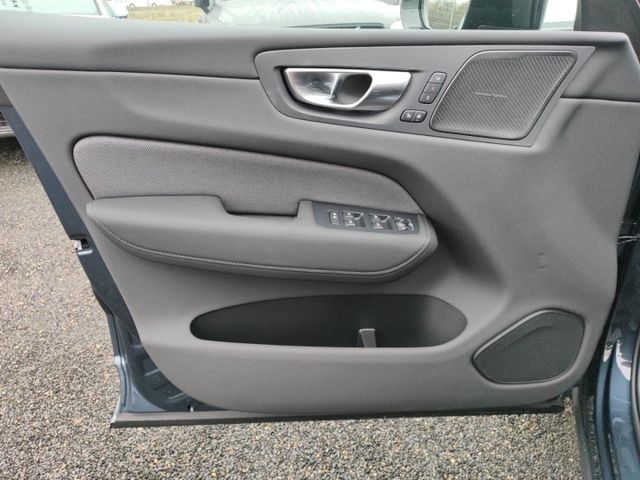 VOLVO XC 60 (Bild 16 von Array)