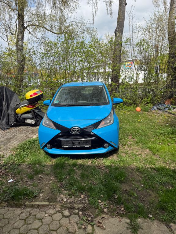 Image of Toyota Aygo (X)