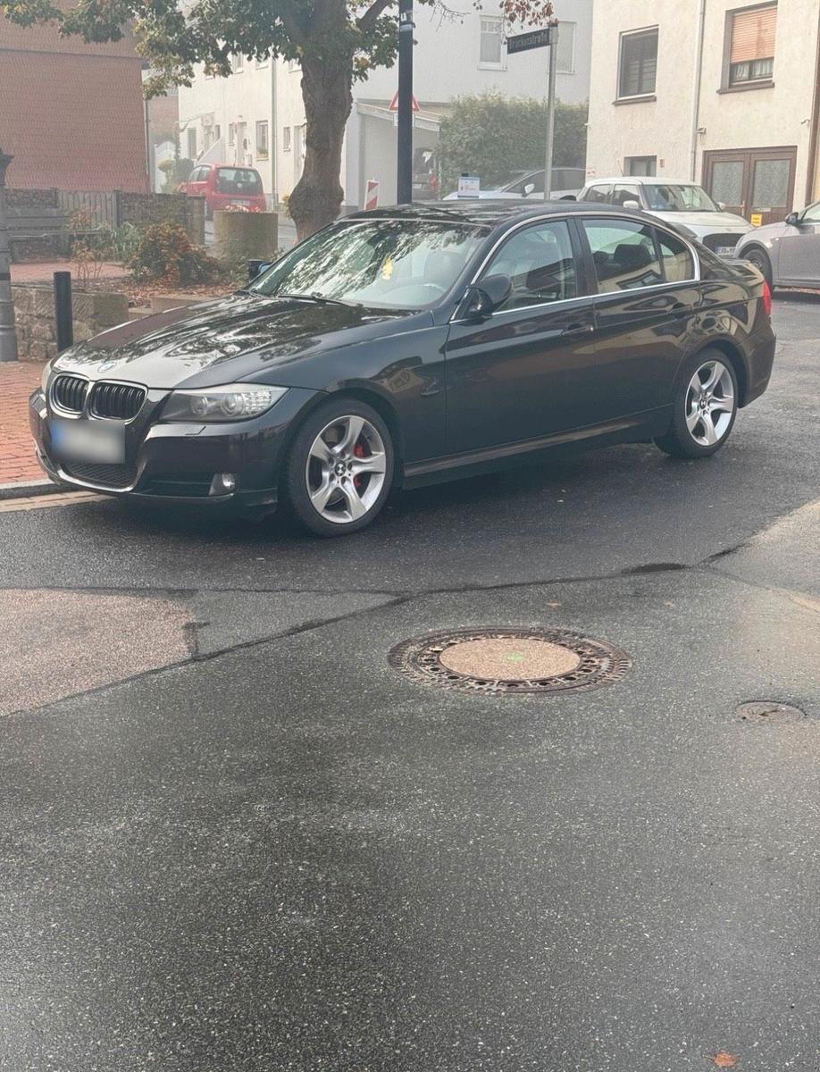 BMW 330