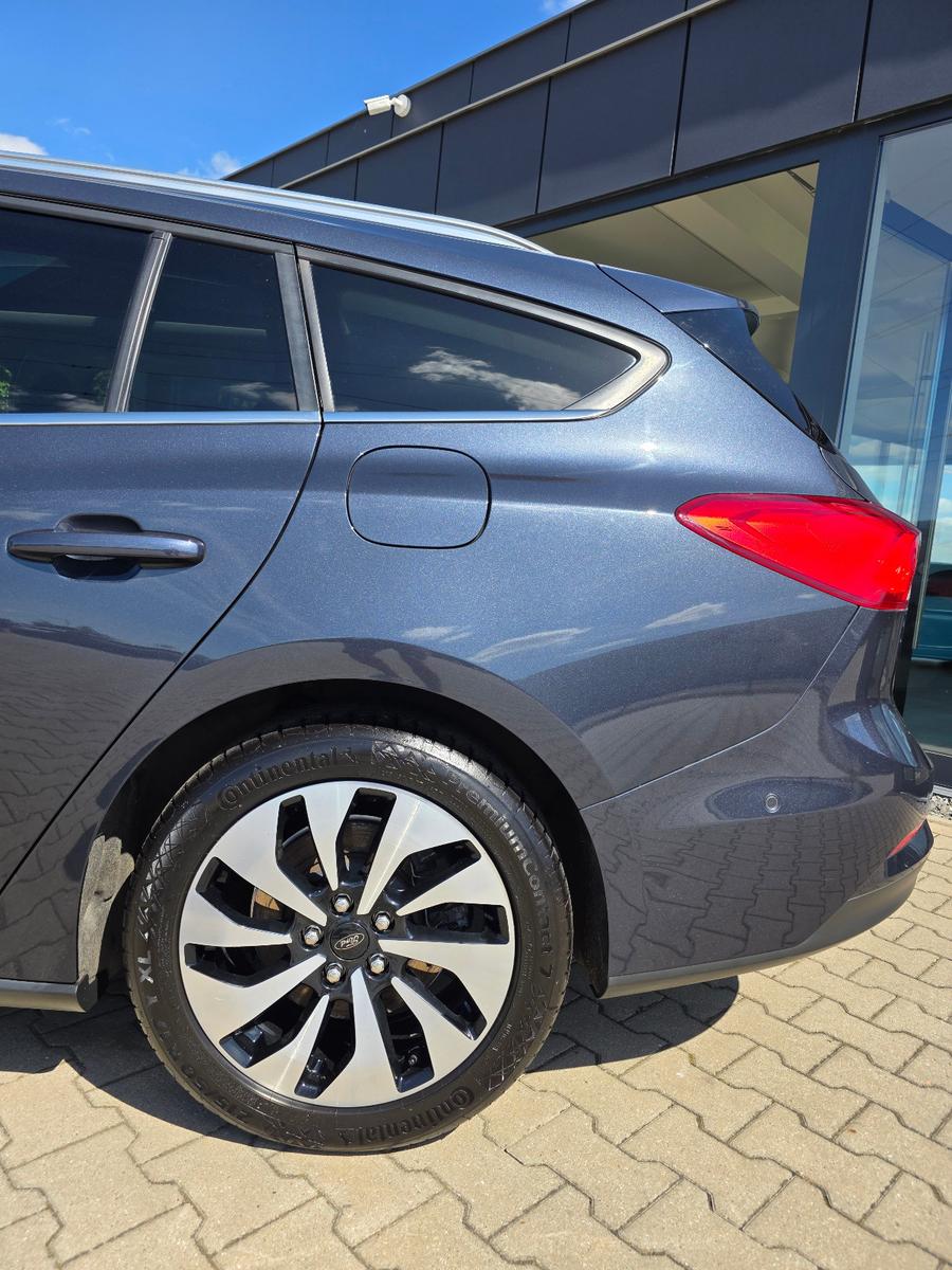 Ford Focus Tur. Titanium*Led*Ahk*Acc*Kamera*Pano*B&O*