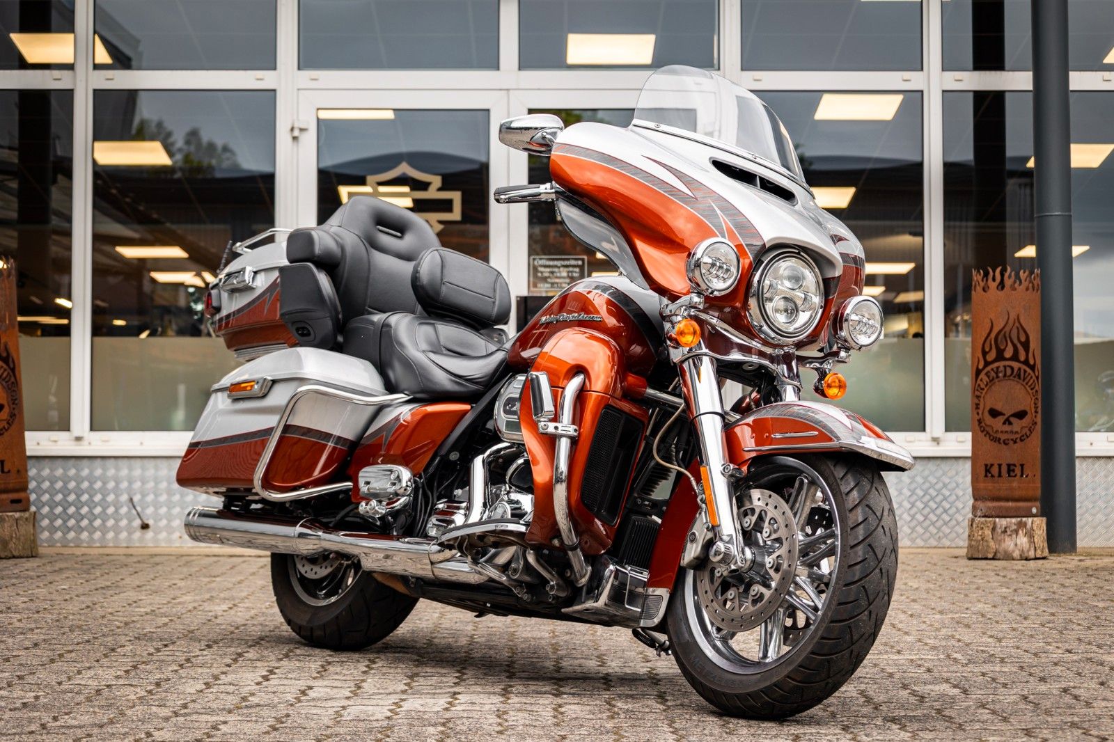 Fahrzeugabbildung Harley-Davidson FLHTKSE CVO Electra Glide Ultra Limited 110 CUI