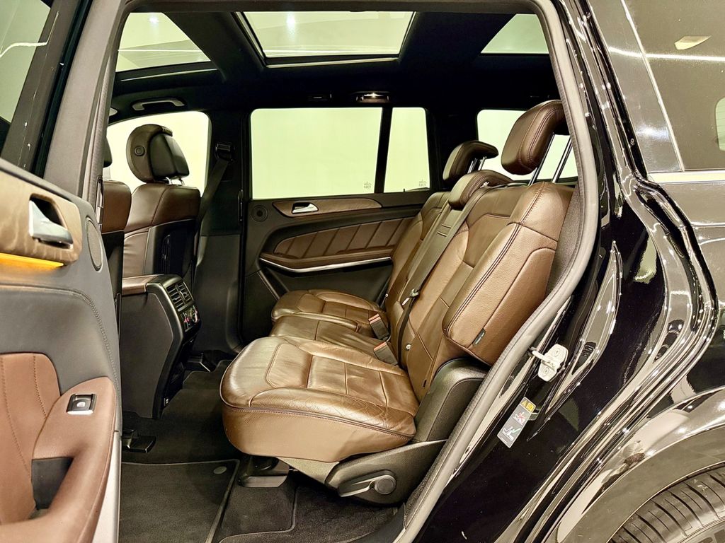 Mercedes-Benz GL 500 - Bild 15