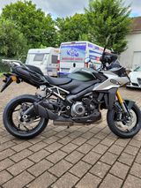 Suzuki GSX-S 1000 GX inkl. 400,- € Zubehör-Bonus - SUZUKI 400 GSX