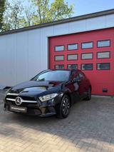 Mercedes-Benz A 200 Rückfahrkamera Carplay Lane A. Cruise. AHK - Mercedes-Benz A 200 in Oberhausen