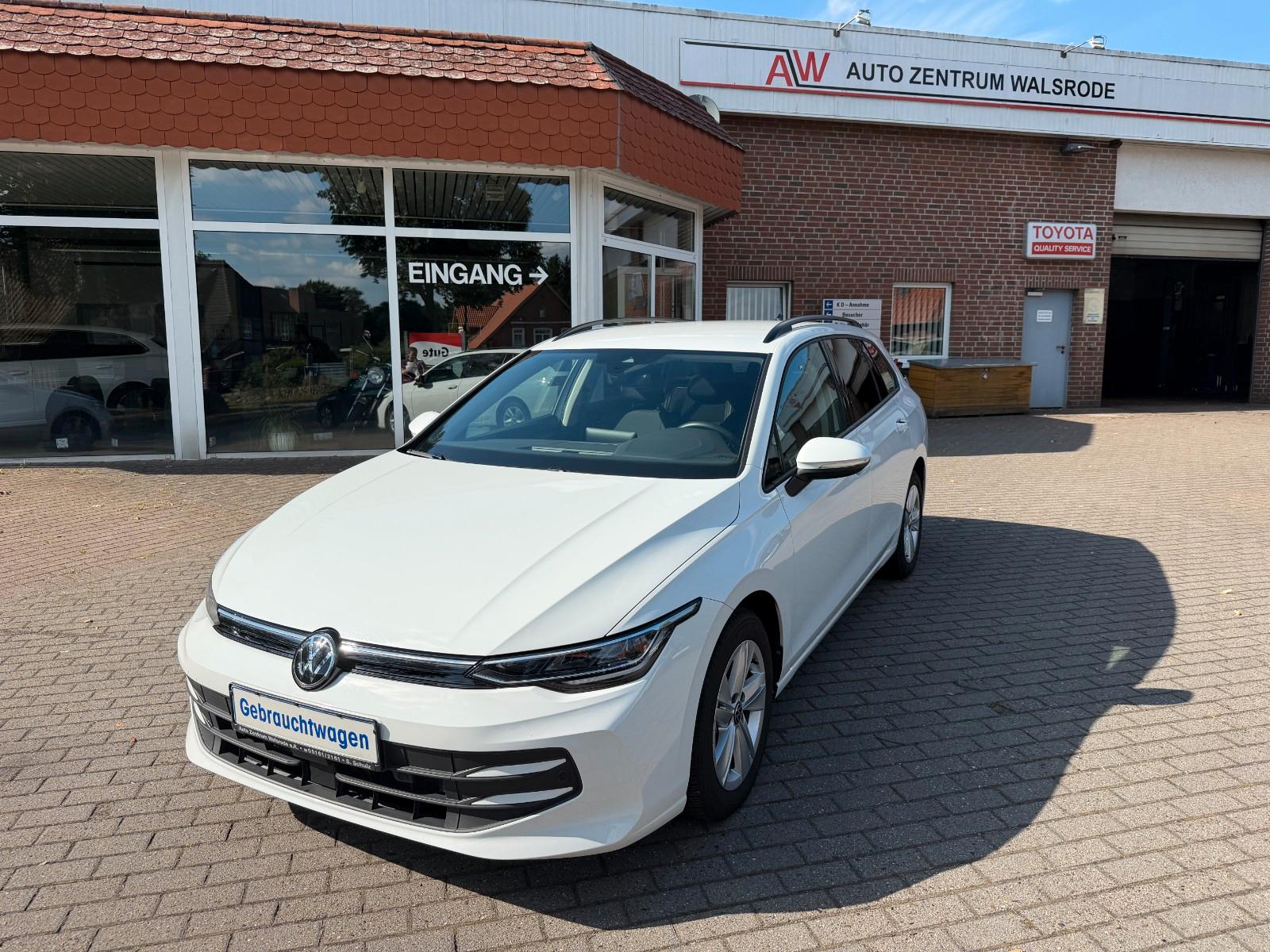 Volkswagen Golf VIII Variant 1.5 eTSI Life*LED*ACC*IQ*CARPL