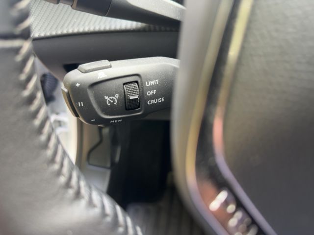 Foto Nummer 14: PEUGEOT 208