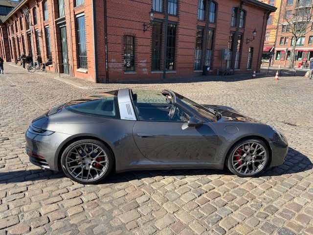 Porsche 992 Targa 4s Grey/Brown_Bose_SportChrono_18 Wege