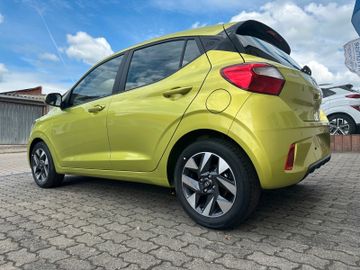 Hyundai i10 1.0 FACELIFT AUTOMATIK TREND INCL.NAVIGATION