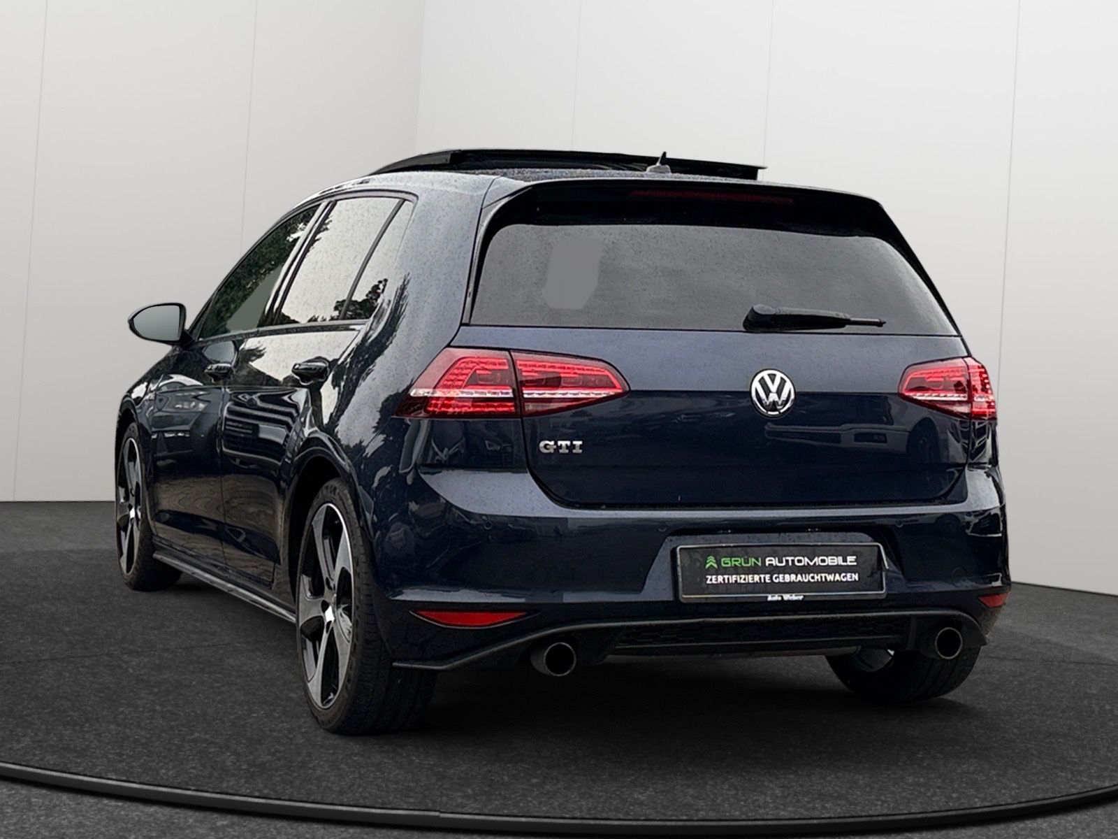 Fahrzeugabbildung Volkswagen Golf VII Lim. GTI BMT*Pano*Leder*Standheizung*