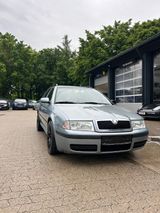 Skoda Octavia Combi 1.9 TDI 66kW Ambiente Automati... - Skoda Octavia aus 2003: 1.9