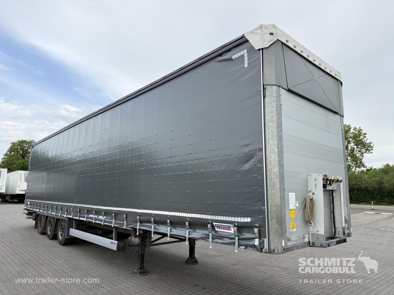 Schmitz Cargobull Curtainsider Mega