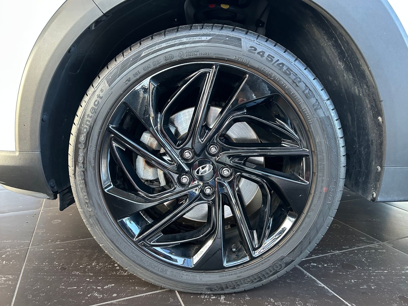Fahrzeugabbildung Hyundai TUCSON N Line 4WD LED NAVI ALU