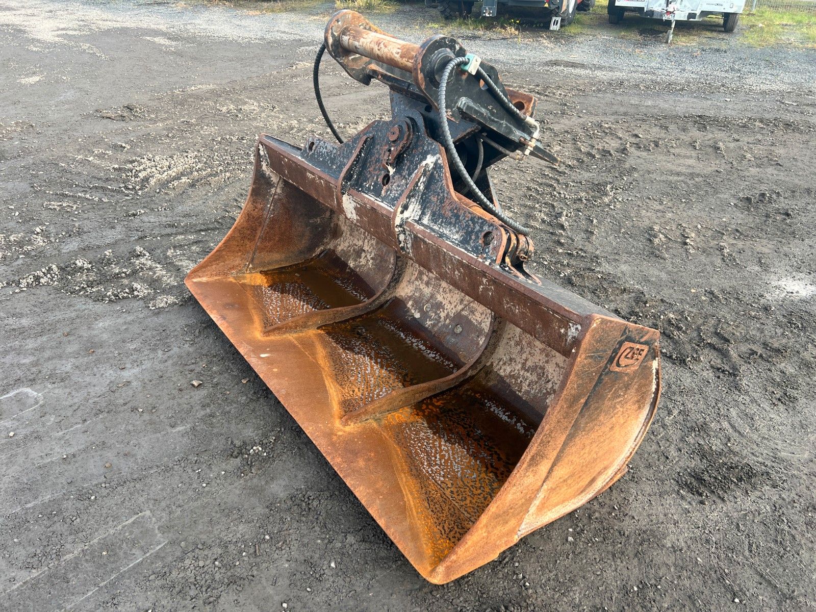 Fahrzeugabbildung Andere ZFE hydraulischer Grabenräumlöffel / MS21 / 2021