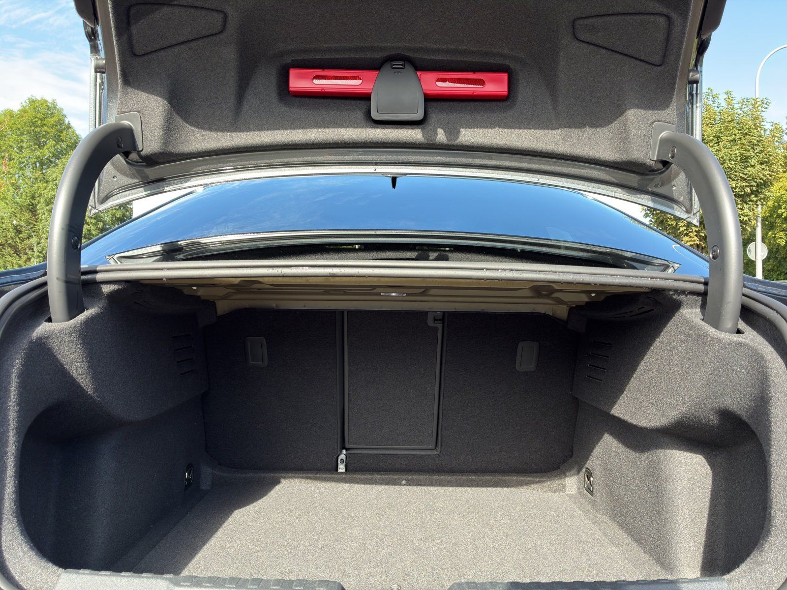 Fahrzeugabbildung Audi A3 Limousine 1.5 TFSI S-Line AHK,Kamera,LED,PDC