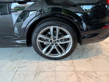 Audi Q7 - 12