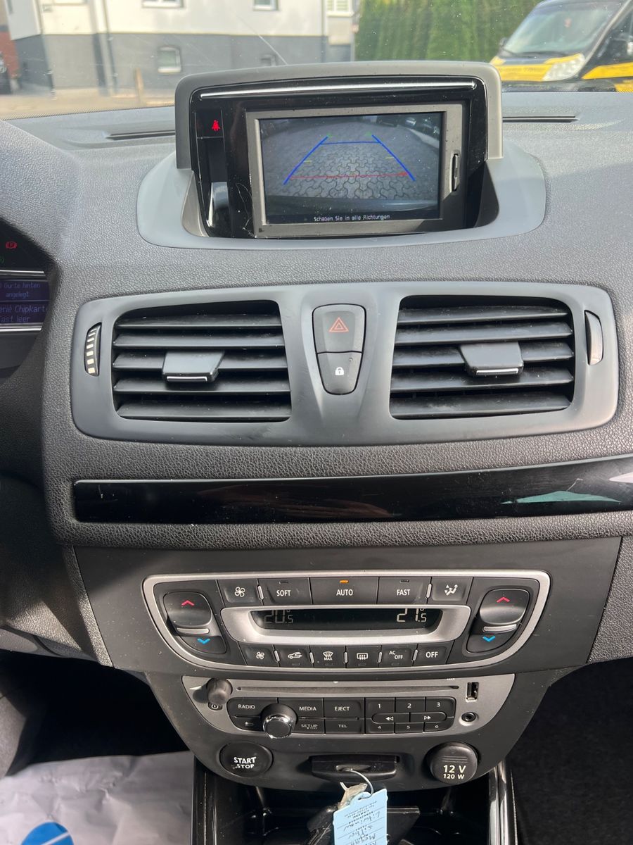 Fahrzeugabbildung Renault Megane III Grandtour BOSE Edition *KAMERA*