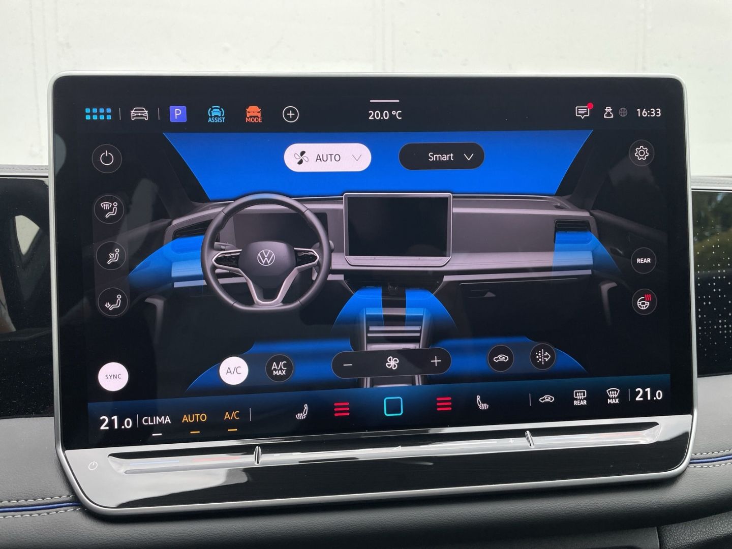 Tiguan 2.0 TDI R-Line Black Style AHK/360°Kamera