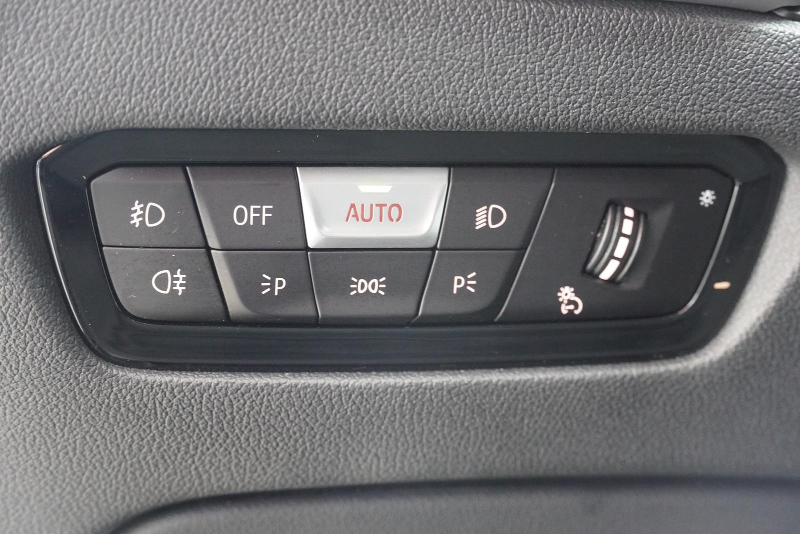 BMW 3 Series d xDrive Advantage LED Navi Tempomat SHZ PDC, миниатюра 16
