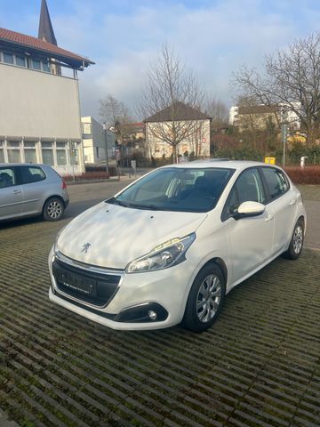 Peugeot 208 Active Im Kundenauftrag