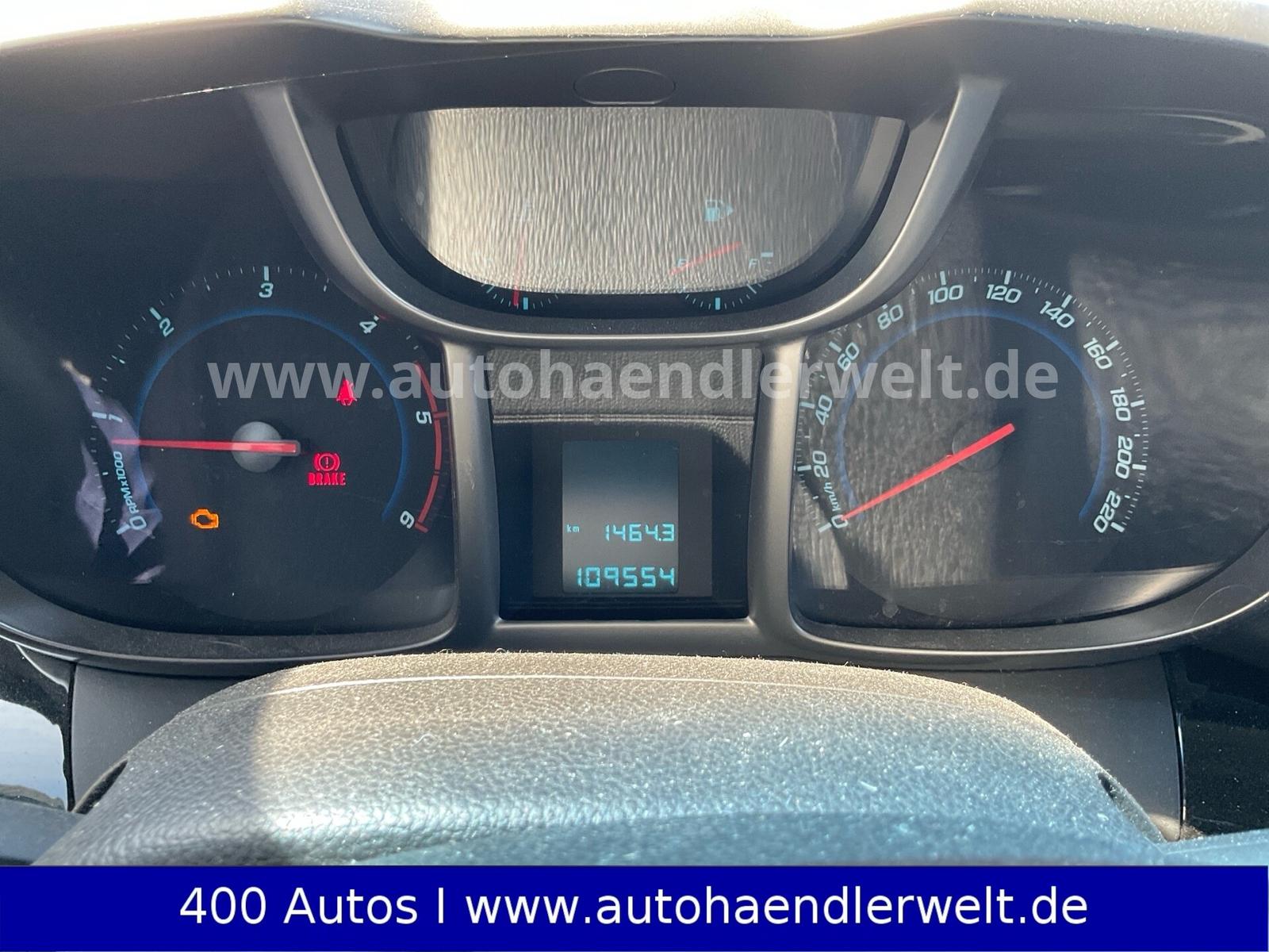 Chevrolet Orlando 2012 — photo 10