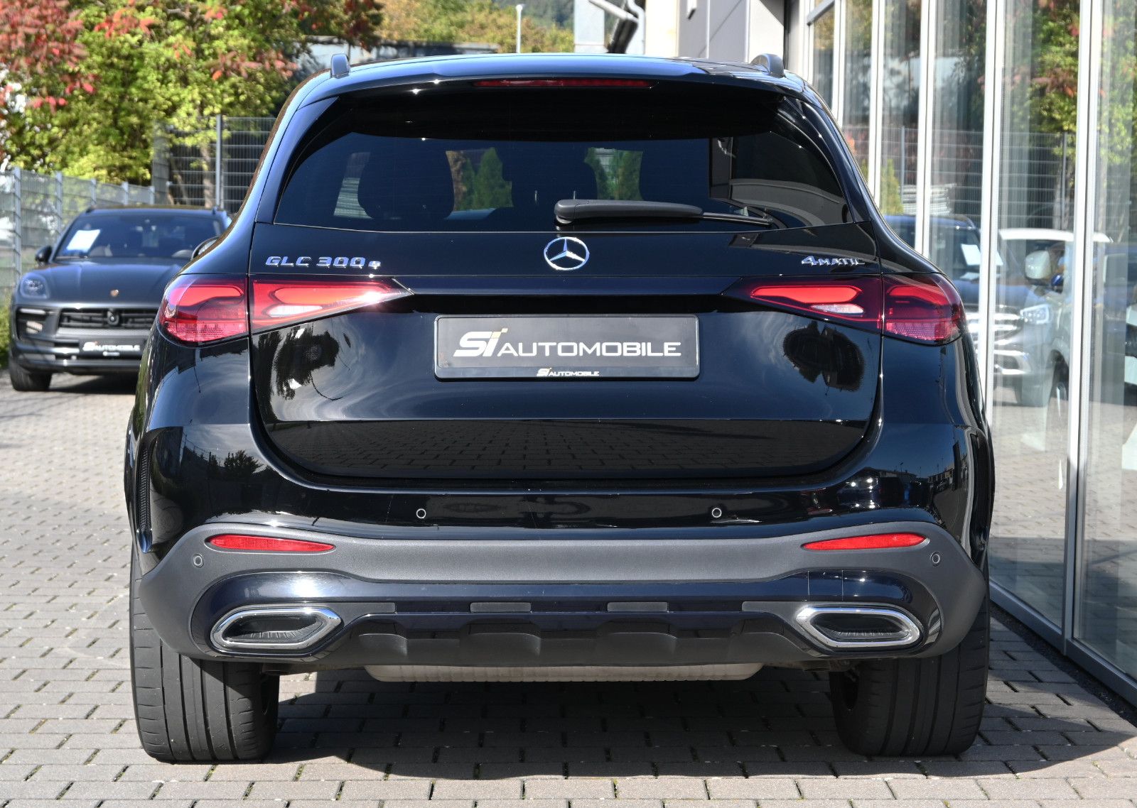 Fahrzeugabbildung Mercedes-Benz GLC 300 e 4M AMG Adv.+°NIGHT°ACC°MEMORY°20"°360°