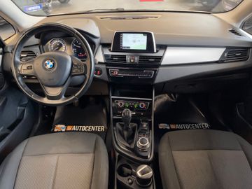 BMW 218d Active Tourer *NAVI*1.HAND*19%*PDC*SHZ*