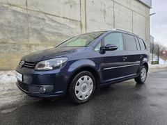 VW Touran Highline 2.0TDI 140PS 7Sitze Pano