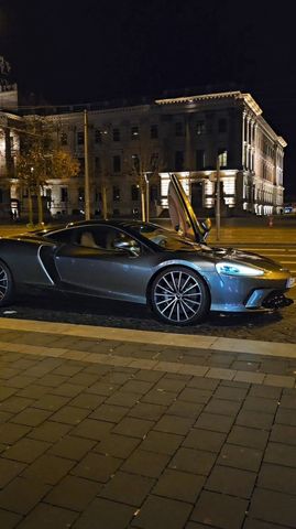 MCLAREN GT
