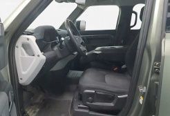Land-Rover Defender - 4