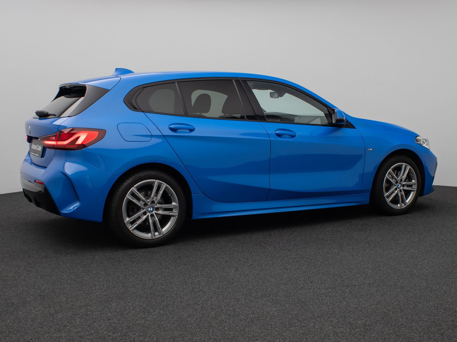 Fahrzeugabbildung BMW 118i M Sport Kamera DAB Geschwindigkeitsreg LED