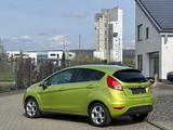 Ford Fiesta Titanium*Servicegepflegt* 2 Hand * - Ford Fiesta: Grün