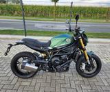 Benelli LEONCINO 800 ABS E5 + HELM - BENELLI LEONCINO