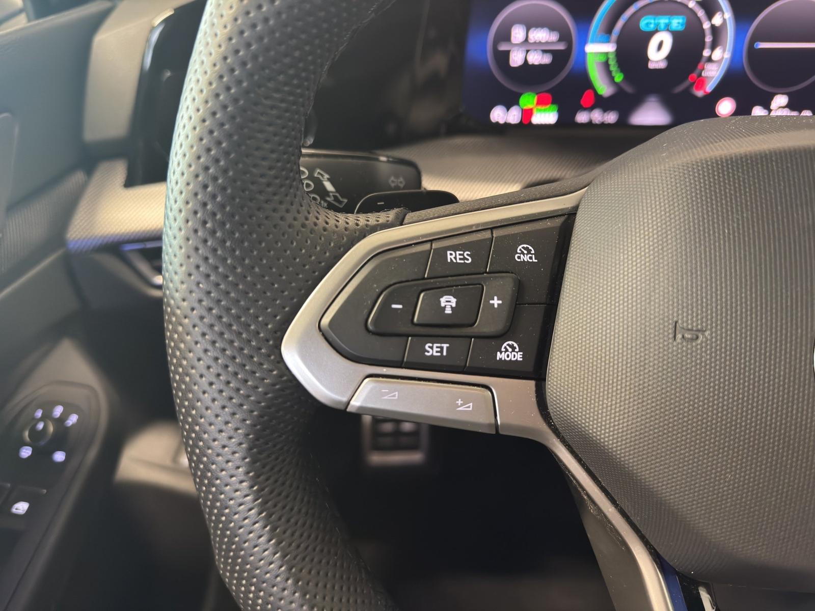 Volkswagen Golf 8 1.5 TSI eHybrid GTE MATRIX-LED AHK ACC HU, миниатюра 16