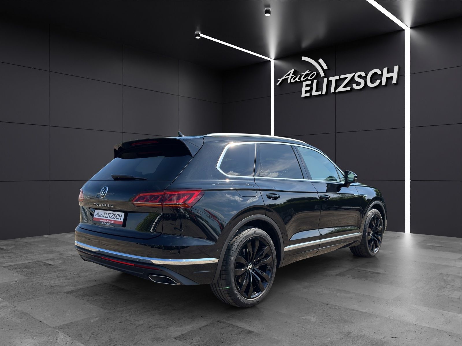 Fahrzeugabbildung Volkswagen Touareg Elegance TDI 4M MATRIX Luft AHK Standhzg