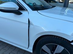 VW Passat Variant Elegance/ IQ DRIVE/ Apple CarPlay