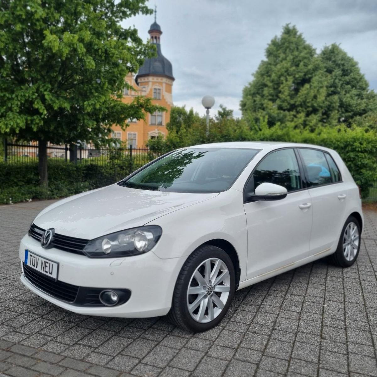 Volkswagen Golf 1.8 TSI DSG Automatik Highline Alcantara Na