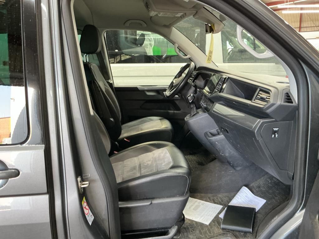 Volkswagen T6.1 Multivan 4Motion DSG Highline StHz ACC LED foto 5