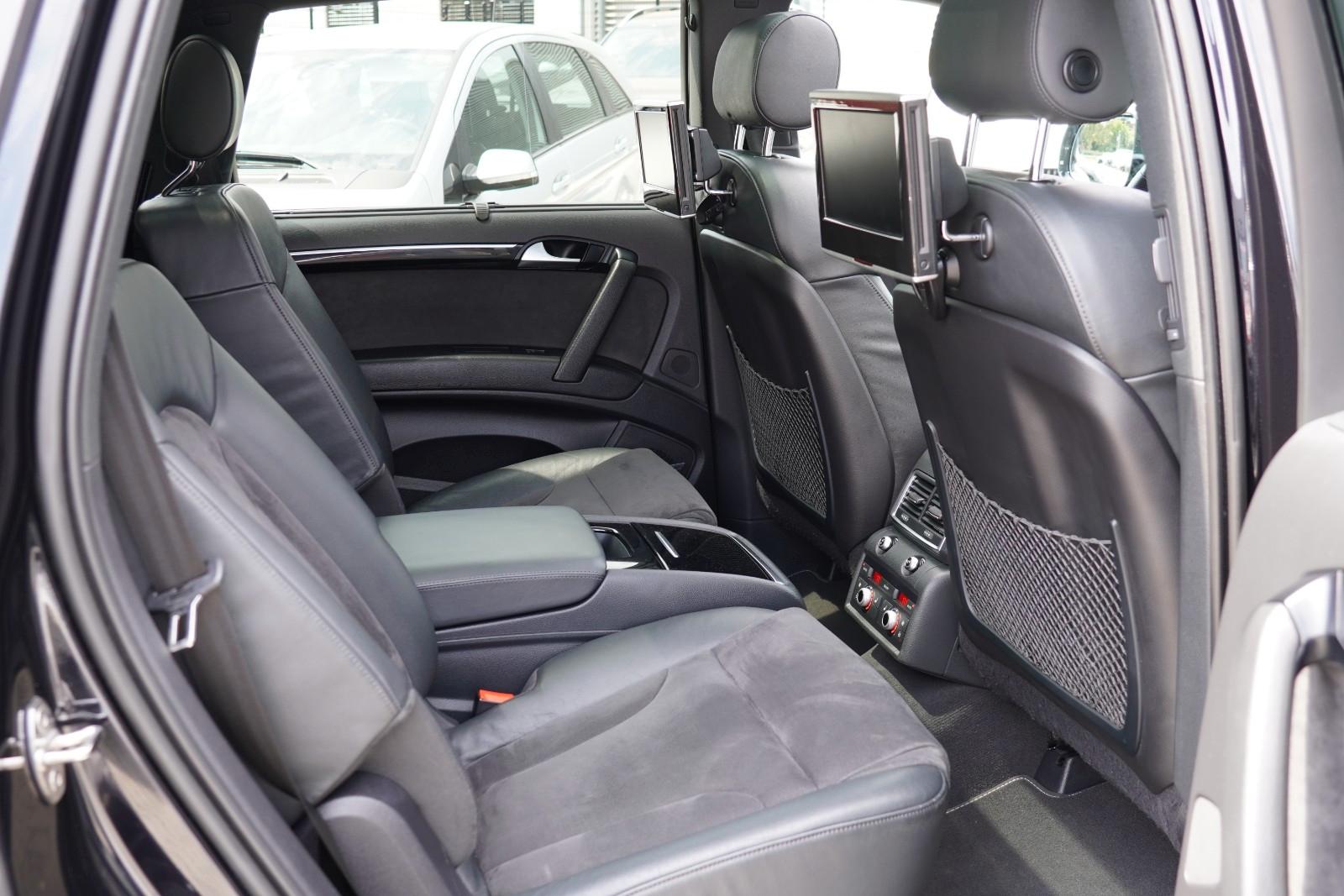 Audi Q7 3.0 TDI quattro 2x S line | 245 ch | BVA | Diesel | 200 000 km | 17 980 € | 11/2013 | 6 places | Toit panoramique | Caméra | Suspension pneumatique | Bose
