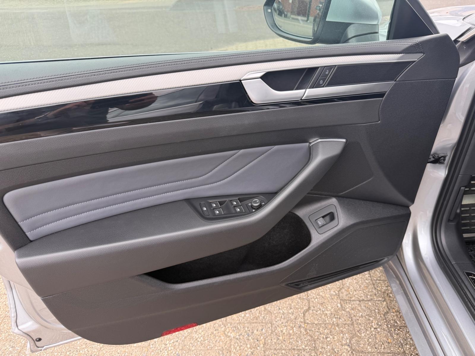 Volkswagen Arteon SB Elegance DSG ACC LEDER NAPPA TRAVEL AS
