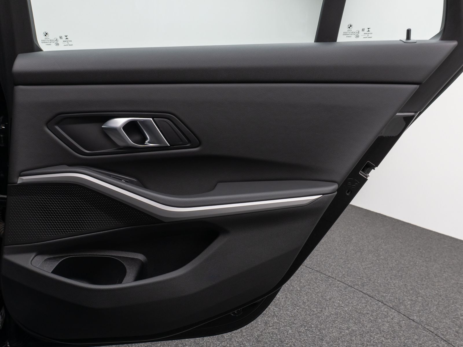 Fahrzeugabbildung BMW 320d xD Laser DAB PDC AHK Alarm Komfort Sport