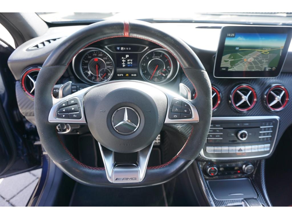 Mercedes-Benz A 45 AMG