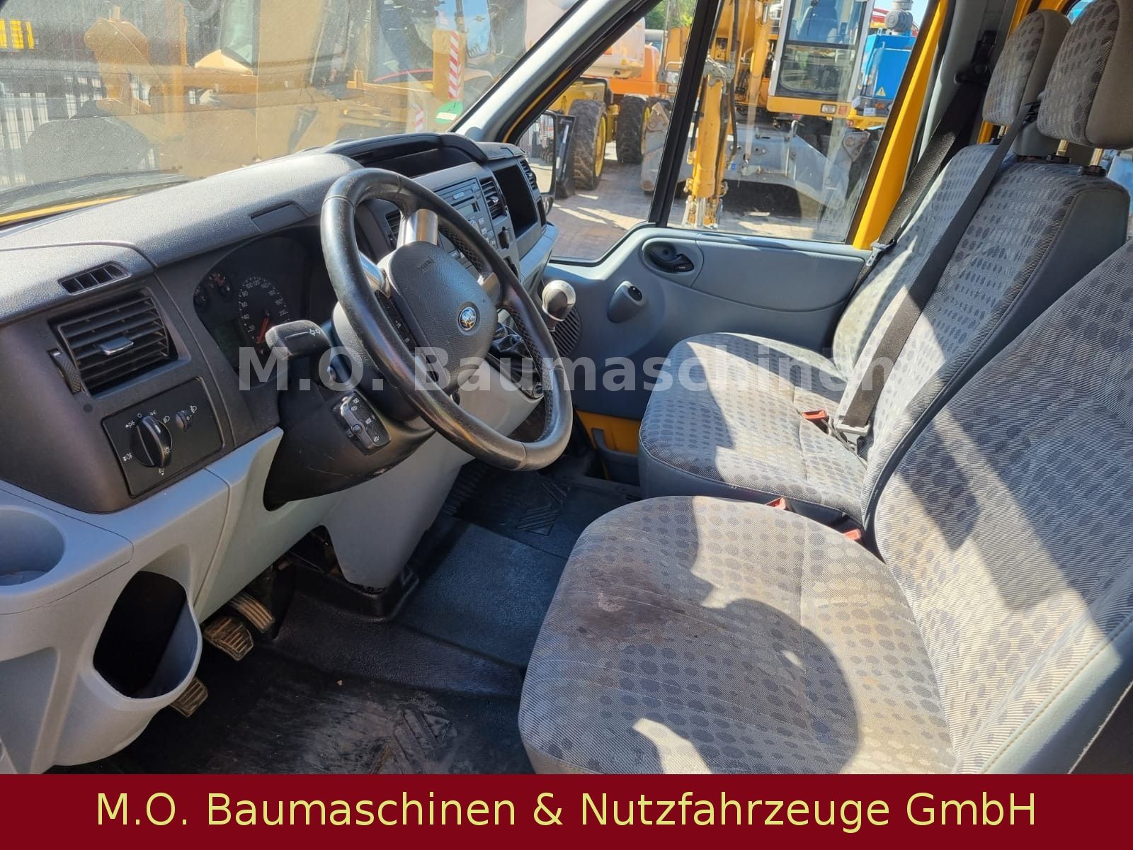 Fahrzeugabbildung Ford Transit / Pritsche FT 350 L / Doppelkabine
