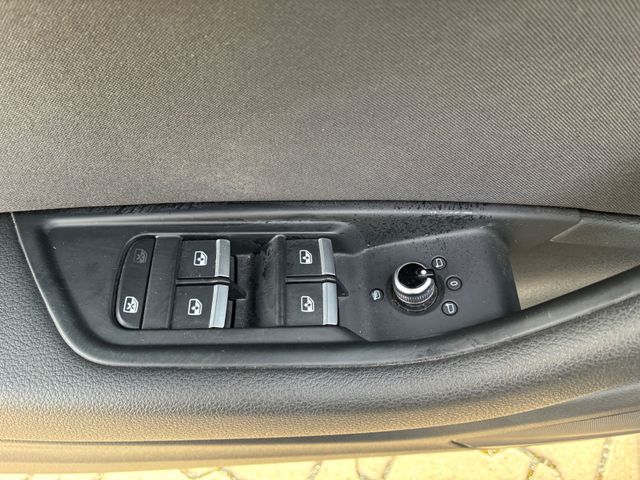 Fahrzeugabbildung Audi A4 Avant 35 TDI >Automatik/XEN/Navi/Sitzheiz<