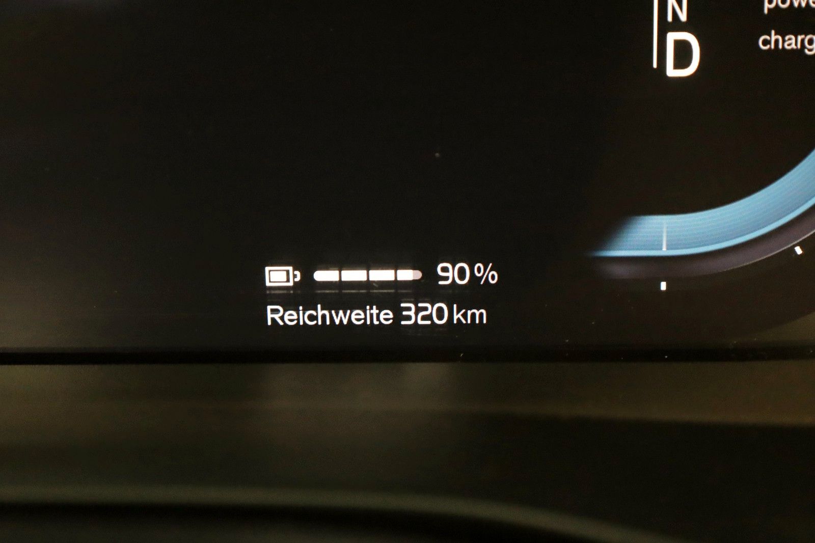 Fahrzeugabbildung Volvo XC40 Plus Recharge AWD,Navi,Kamera,SH,ACC